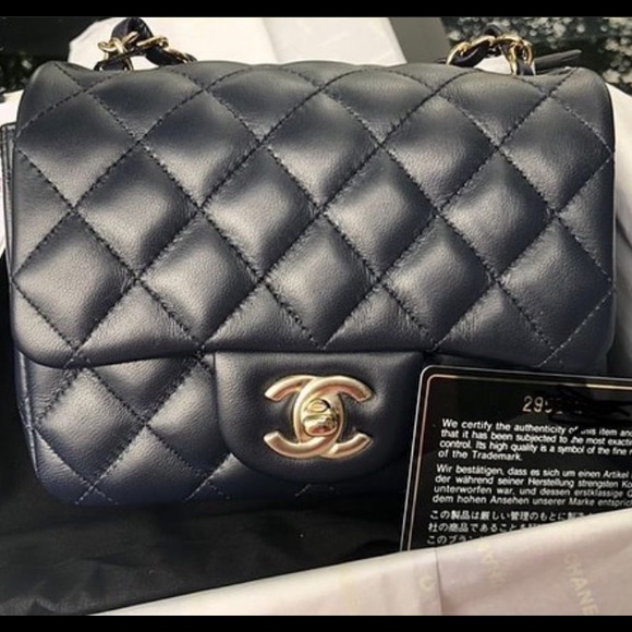 NEW Chanel square mini - Picture 2 of 8